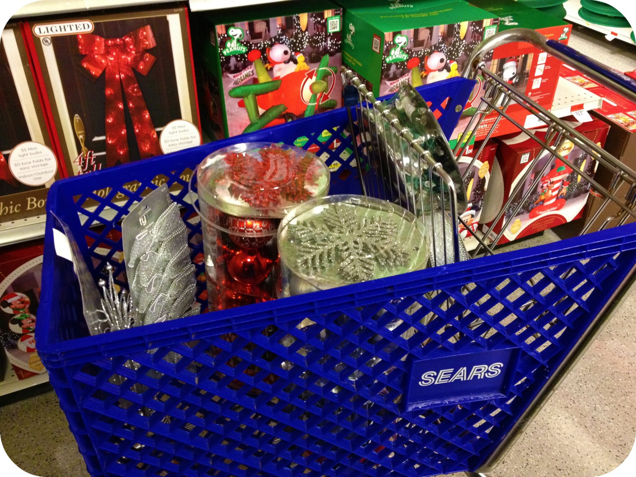 Tree Trimming: Sears Shopping Mission. #SearsRealCheers