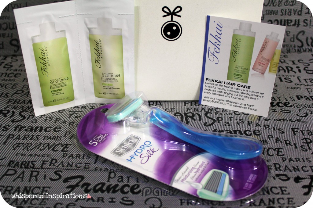 Samples of bath products and a Hydro Silk razor.