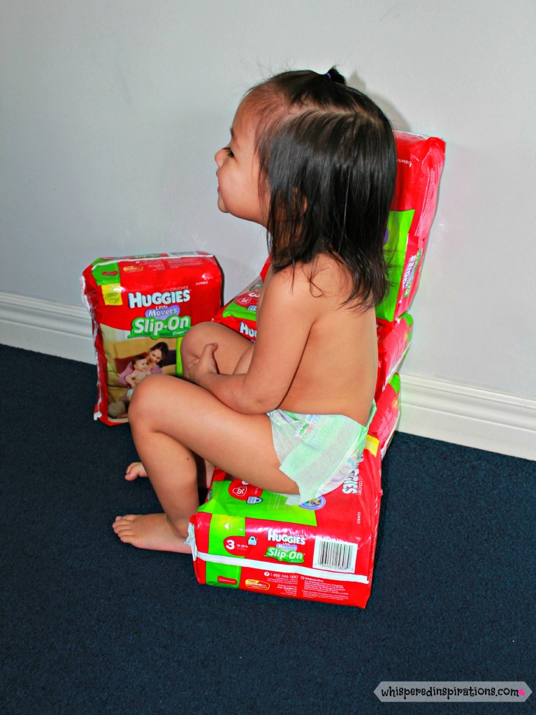 Huggies SlipOns Helps with Baby's First Fitting