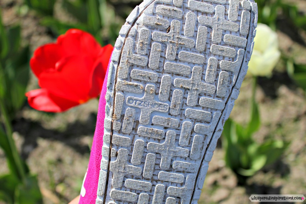 Showing the sole of OTZ shoes. The sole has grip.