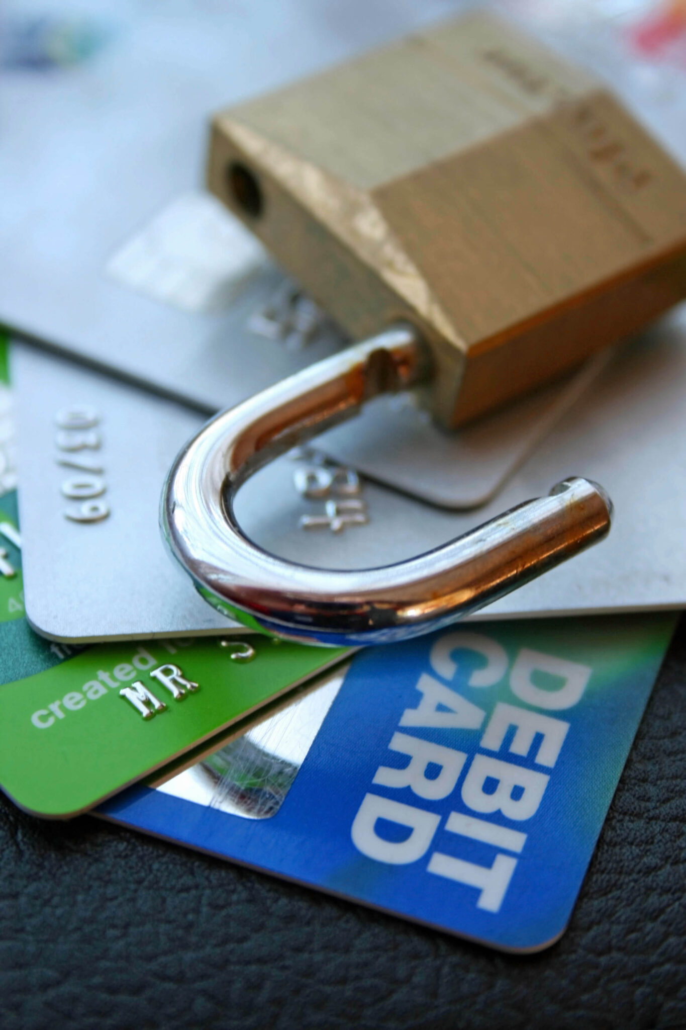 Managing Your Money: 4 Crucial Things You Should Know About Balance Transfer Credit Cards. #tips