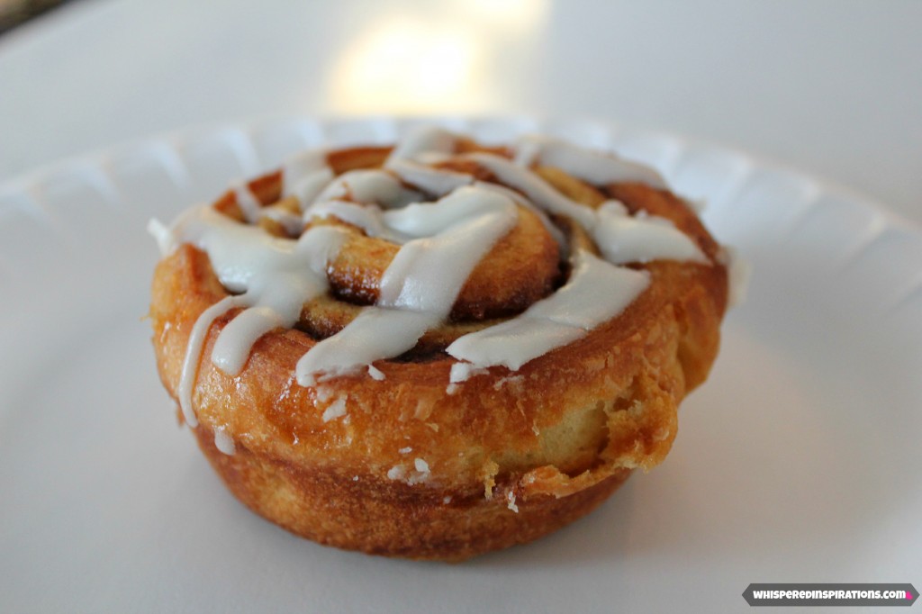 The Holiday Inn famous cinnamon rolls is pictured on a plate. 