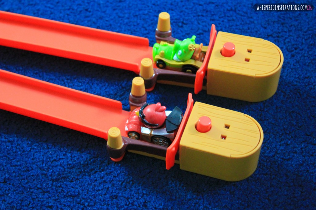 Angry Birds GO! TELEPODS: Racing with The Pig Rock Raceway Set!