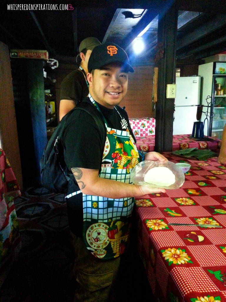 Darasak making tortillas at la Casona de Rio Fortuna.