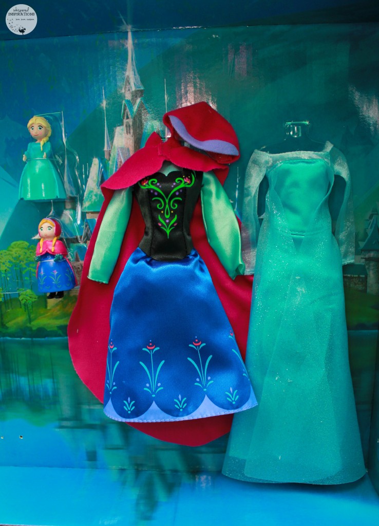 Disney-Frozen-Doll-Gift-Set-06