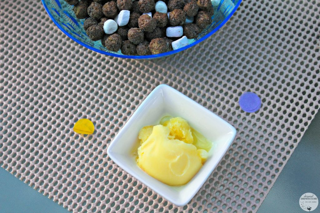 Have a Summer Patio Brunch à La Sally's Cereal with FREE Menu & Place