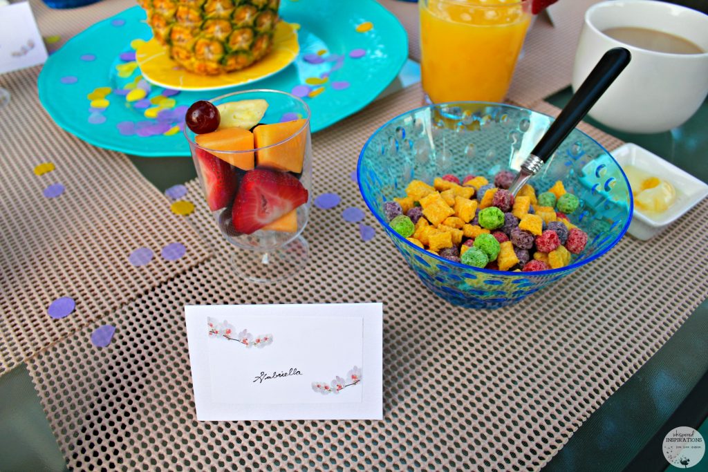 Have a Summer Patio Brunch à La Sally's Cereal with FREE Menu & Place Cards + Giveaway! #SallysCerealDIY