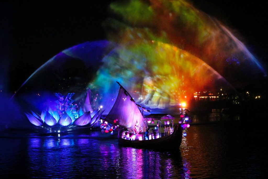Disney's Animal Kingdom NEW Rivers of Light Show + The World of Avatar!  #DisneySMMC - Whispered Inspirations