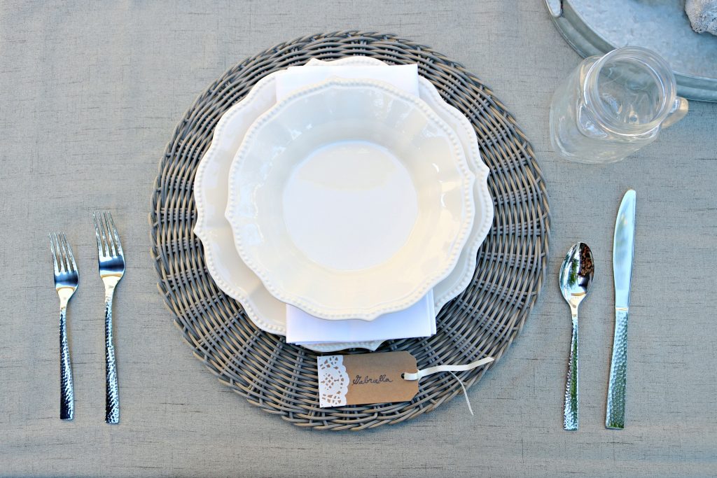 Dine Al Fresco with this Shabby Chic Farm Style Table Setting!