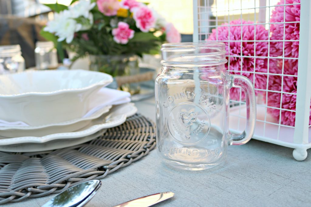 Dine Al Fresco with this Shabby Chic Farm Style Table Setting!