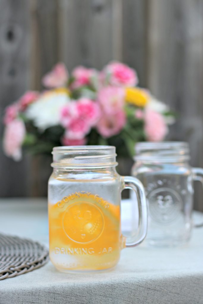 Dine Al Fresco with this Shabby Chic Farm Style Table Setting!