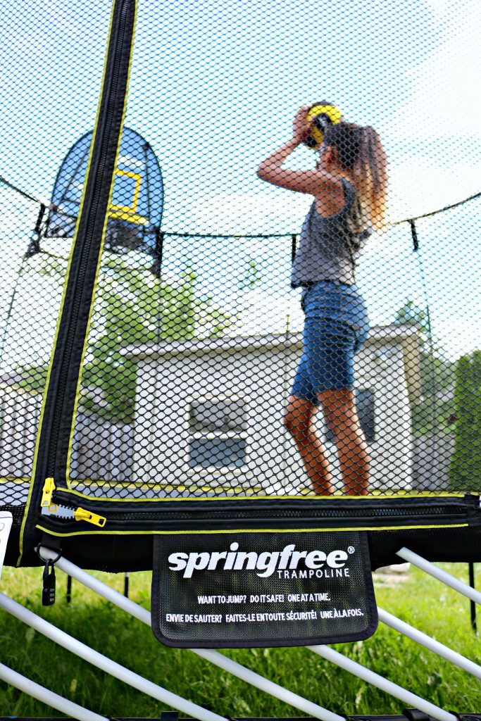 How to Keep Your Family Active with a Springfree Trampoline!