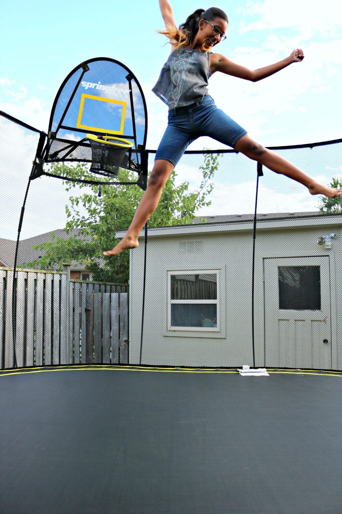 How to Keep Your Family Active with a Springfree Trampoline!