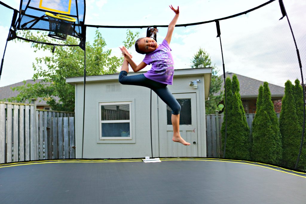 How to Keep Your Family Active with a Springfree Trampoline!