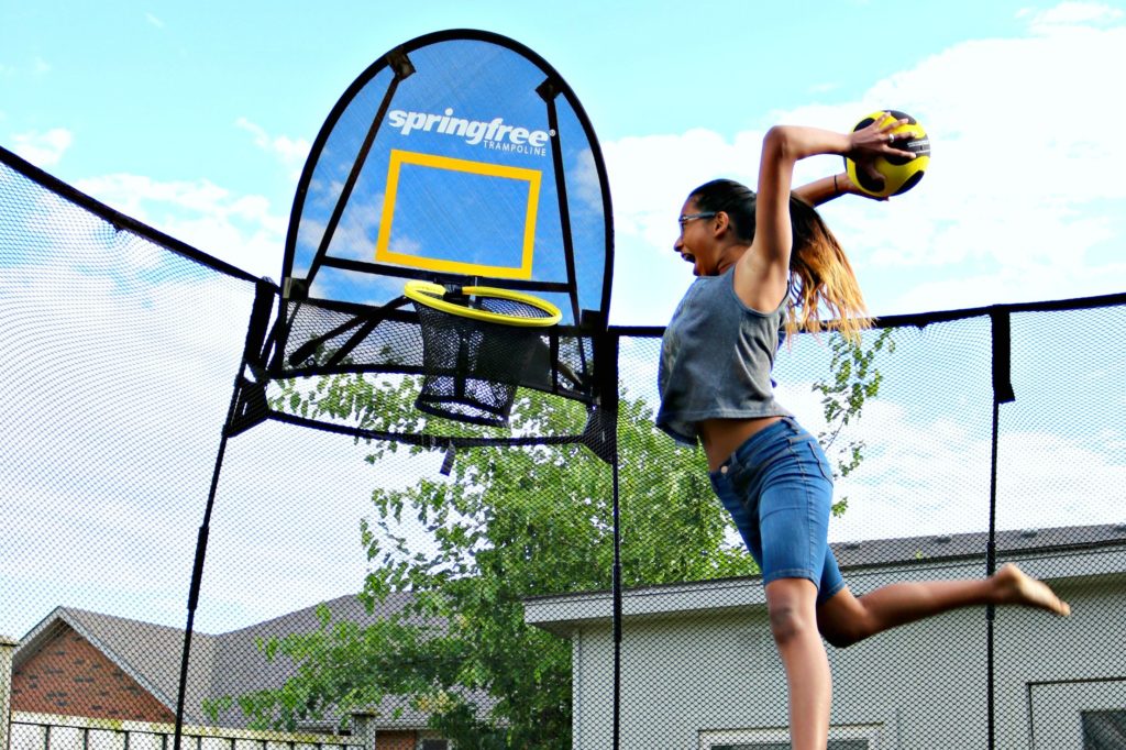 How to Keep Your Family Active with a Springfree Trampoline! #Springfree150