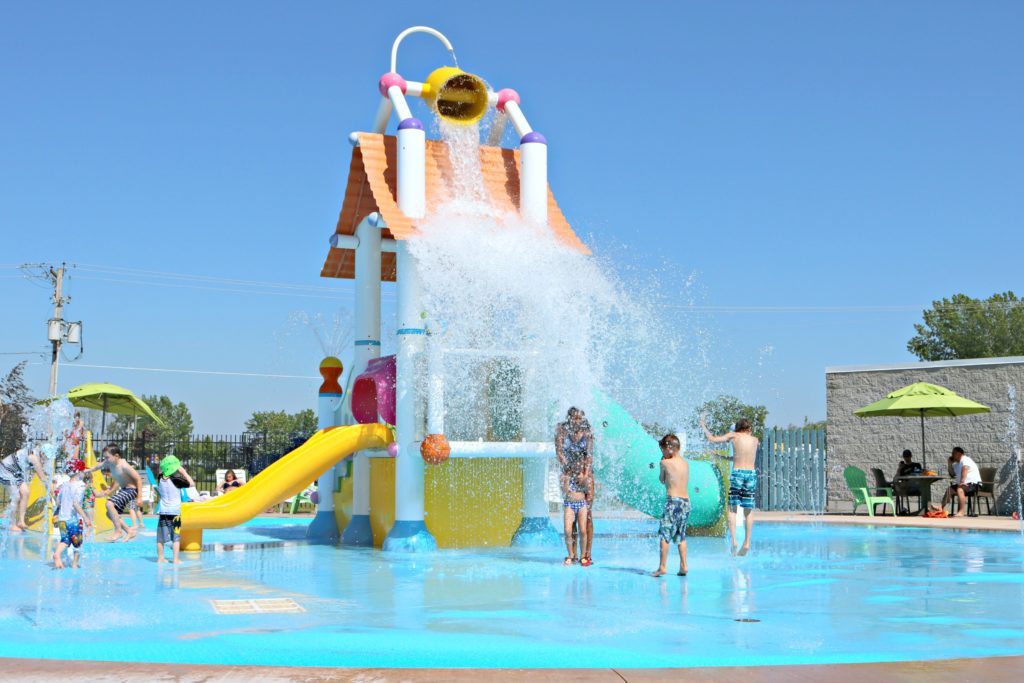 Gabby and Mimi get dunked on at the water park. 