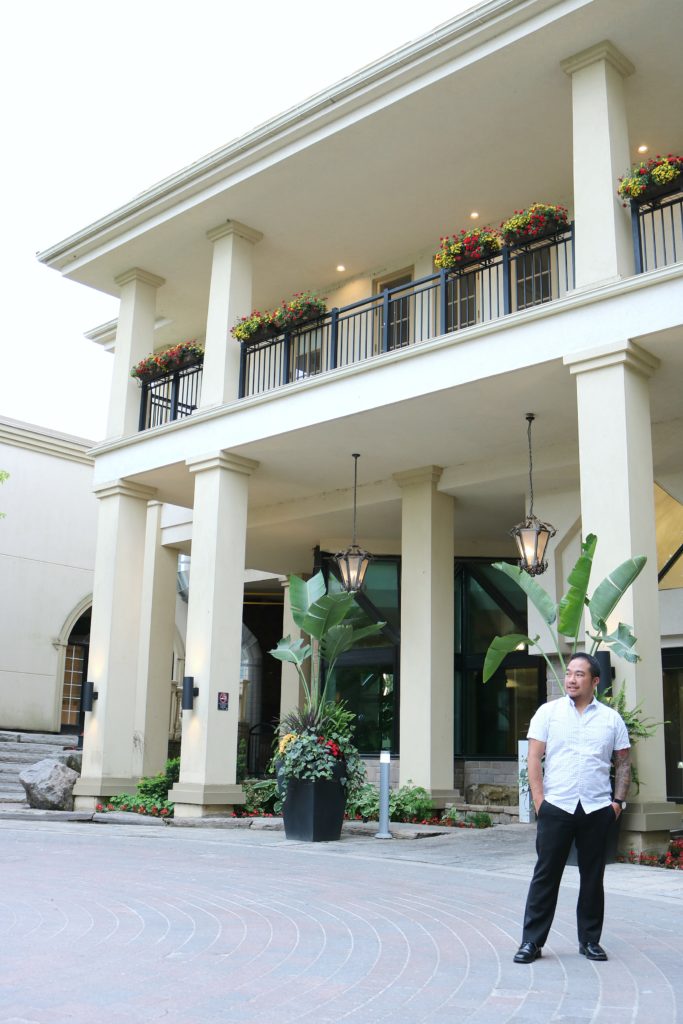  A man stands in front of the Hockley Valley Resort. 