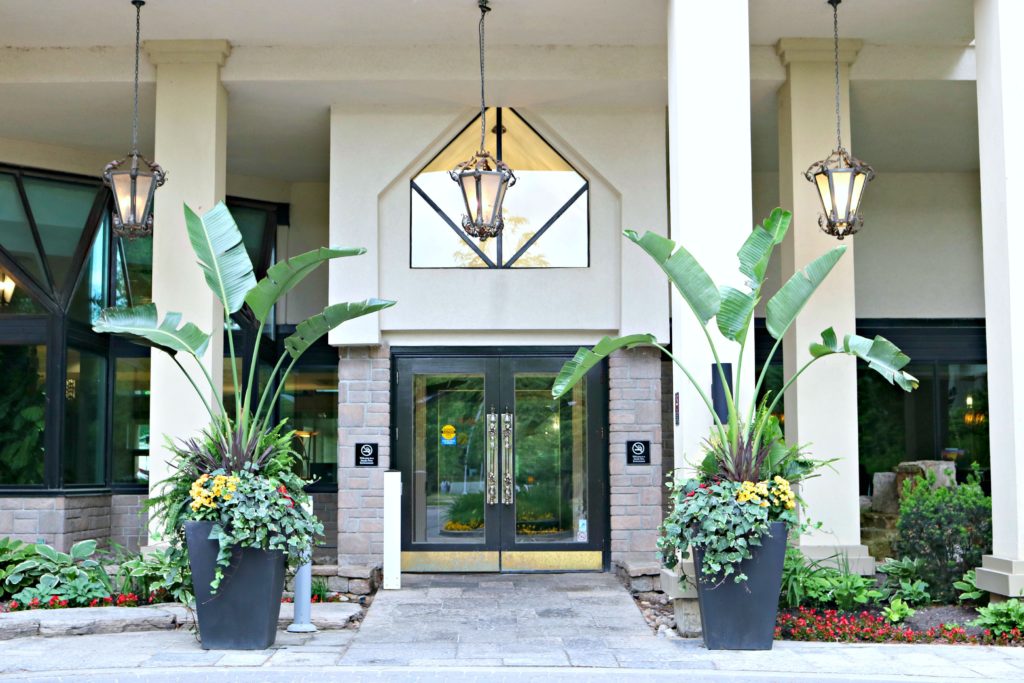 The entrance at Hockley Valley Resort. 