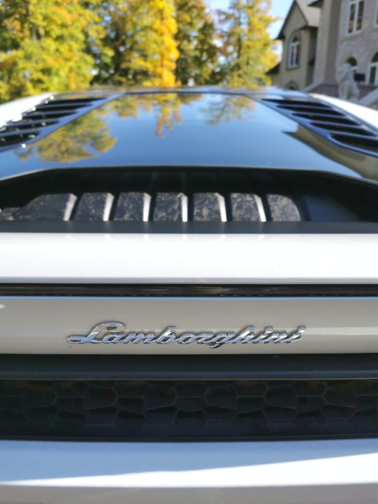 The backend of the Lamborghini.