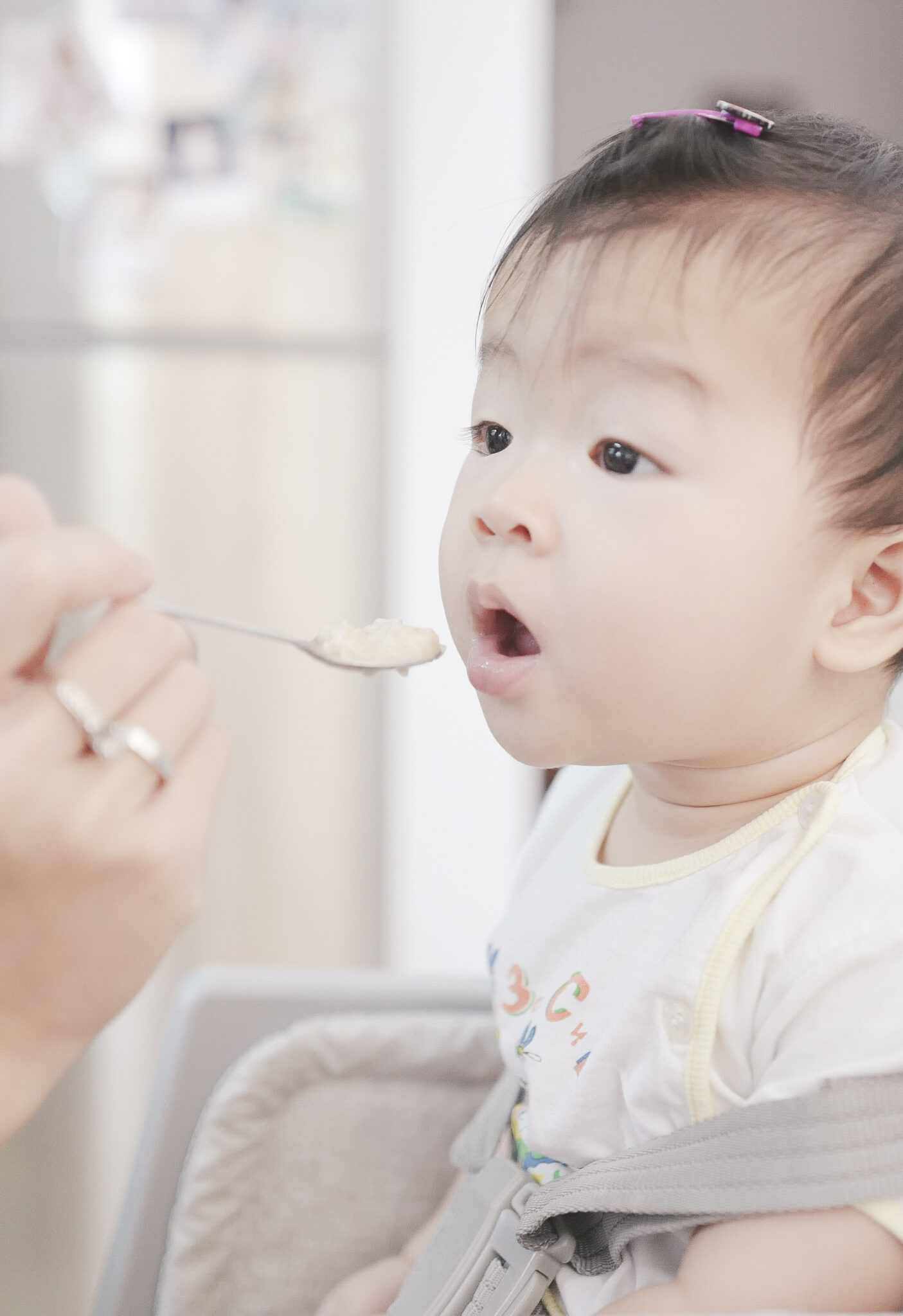 Solid Foods to Avoid Feeding Your Baby Within the First Year
