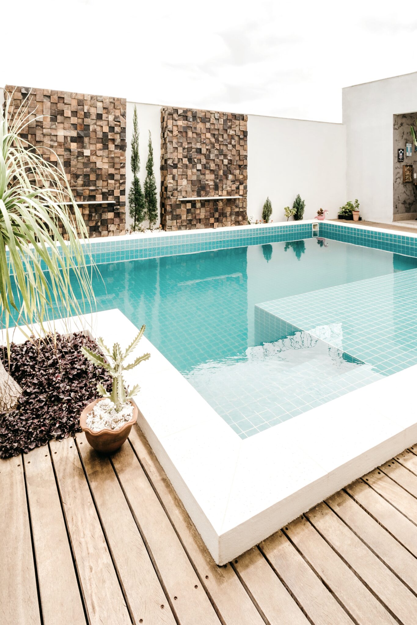 Top Tips For Pool Installation