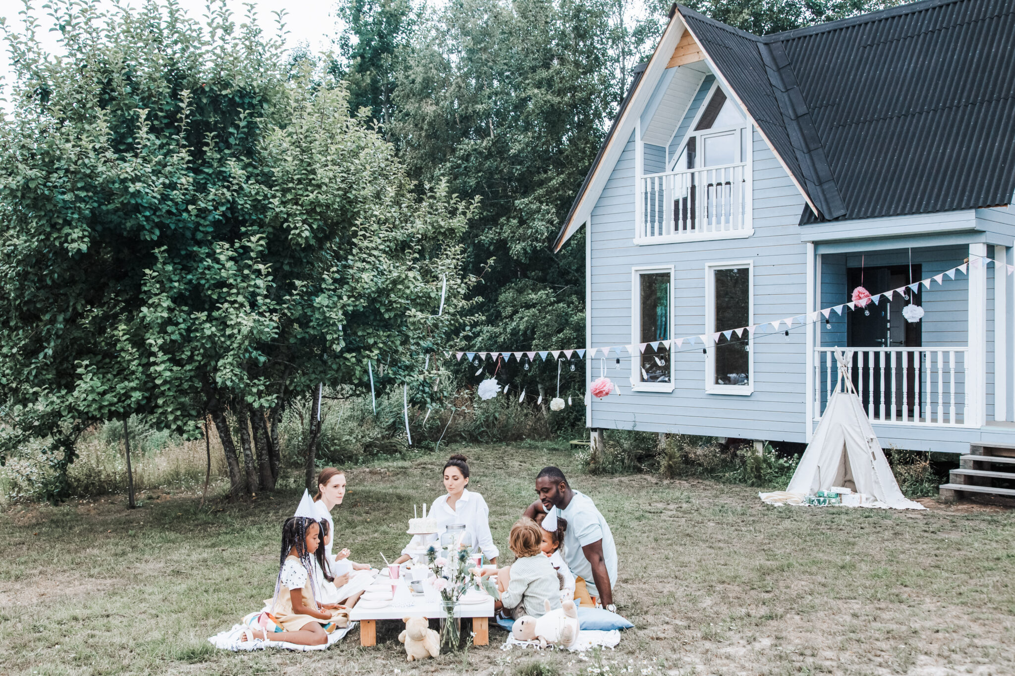 The 4 Essentials When Planning a Backyard Party Whispered Inspirations