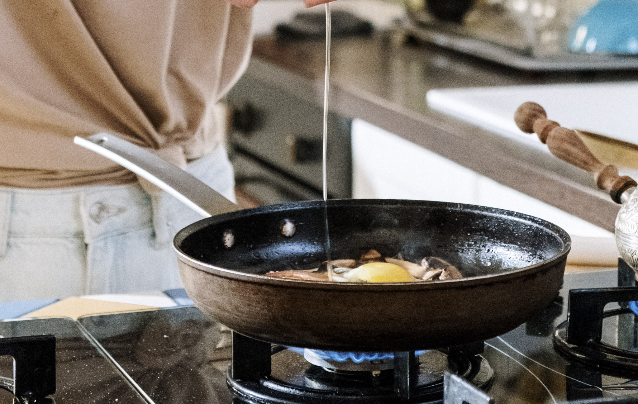 Here S The Right Way To Clean Your Cooking Pans Whispered Inspirations   Frying Pan Feat 