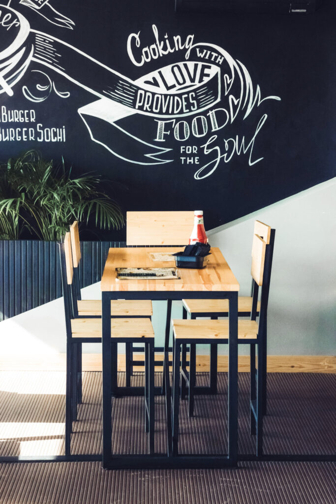 10 Tips For Running a Busy Restaurant - Whispered Inspirations