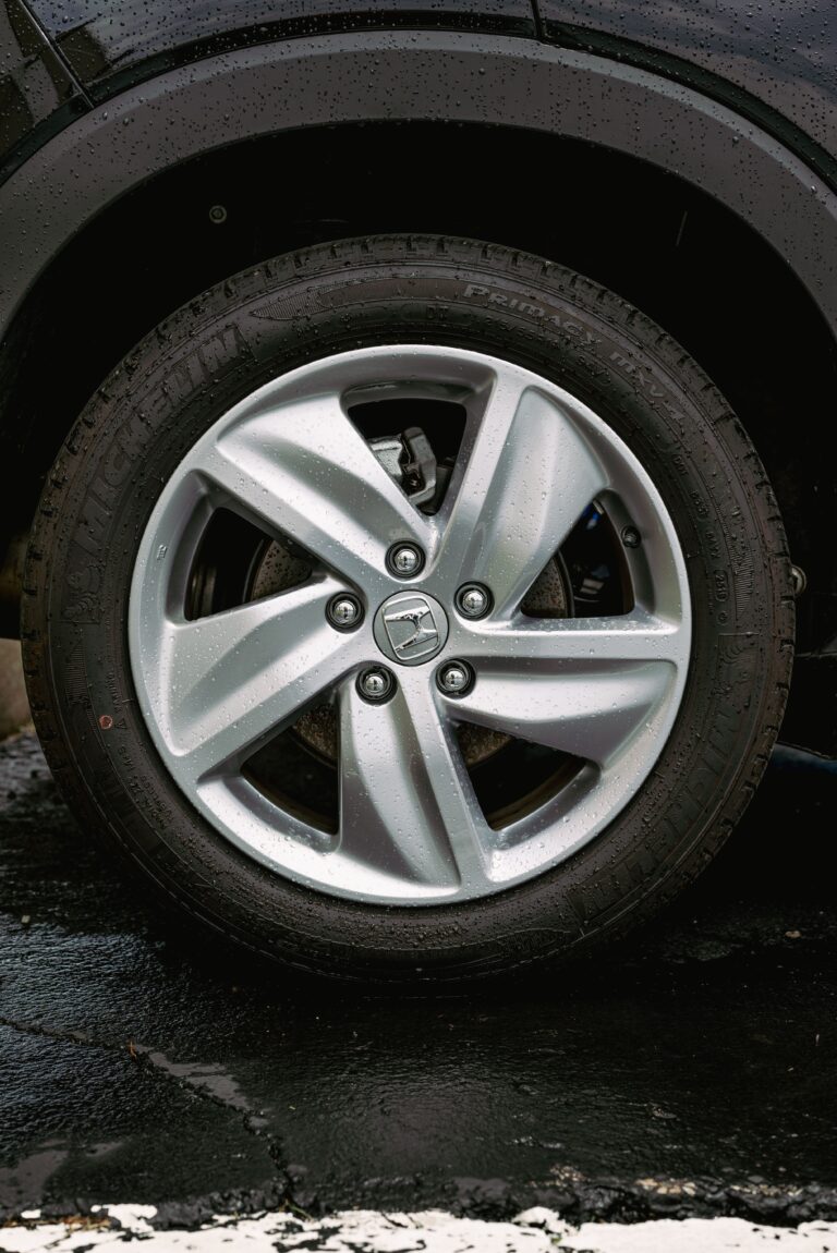 Discover why modern minivans are the top choice for Georgia families. Explore top safety, comfort, and space features perfect for local commutes.