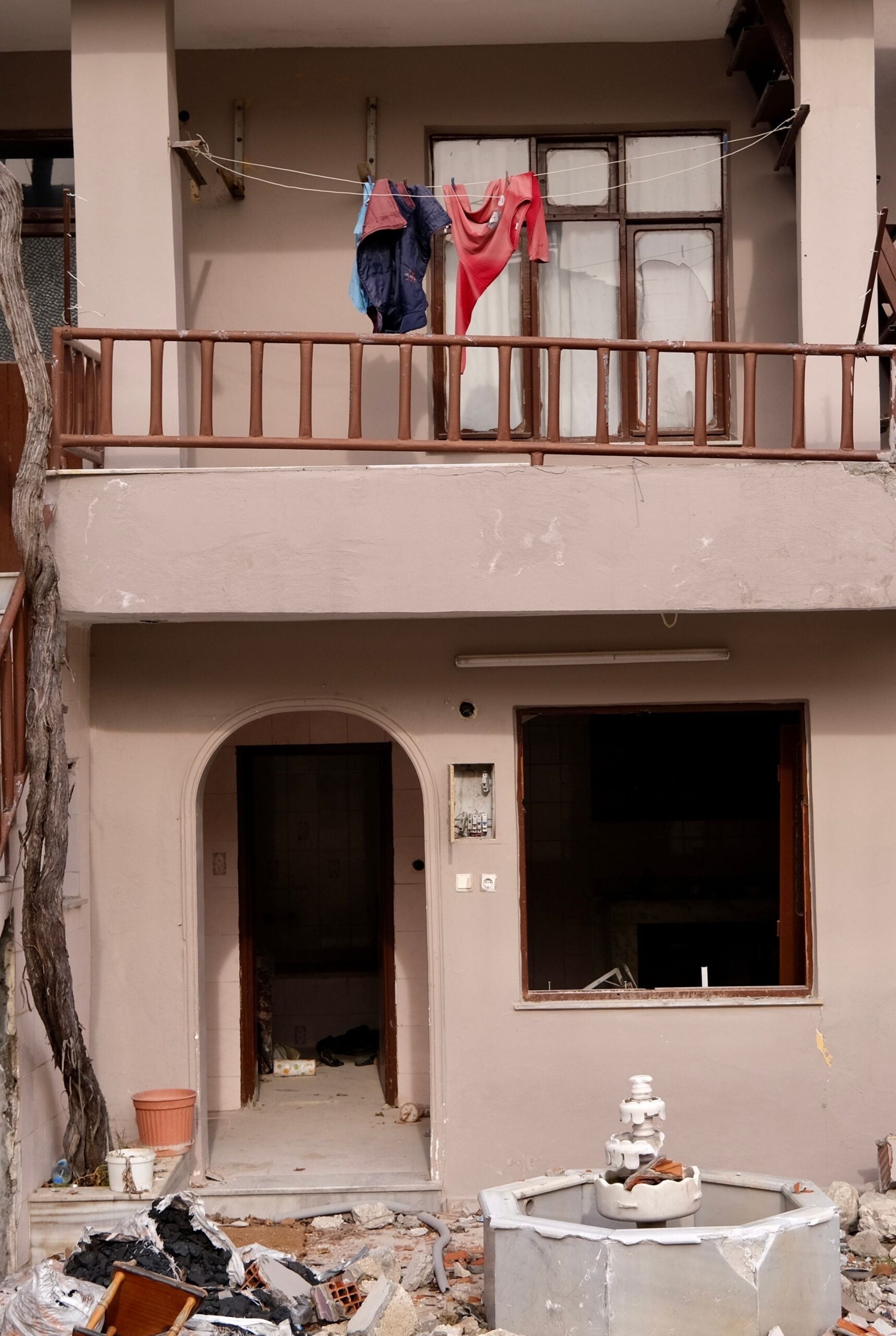 What to Know Before You Rebuild After Major Home Damage